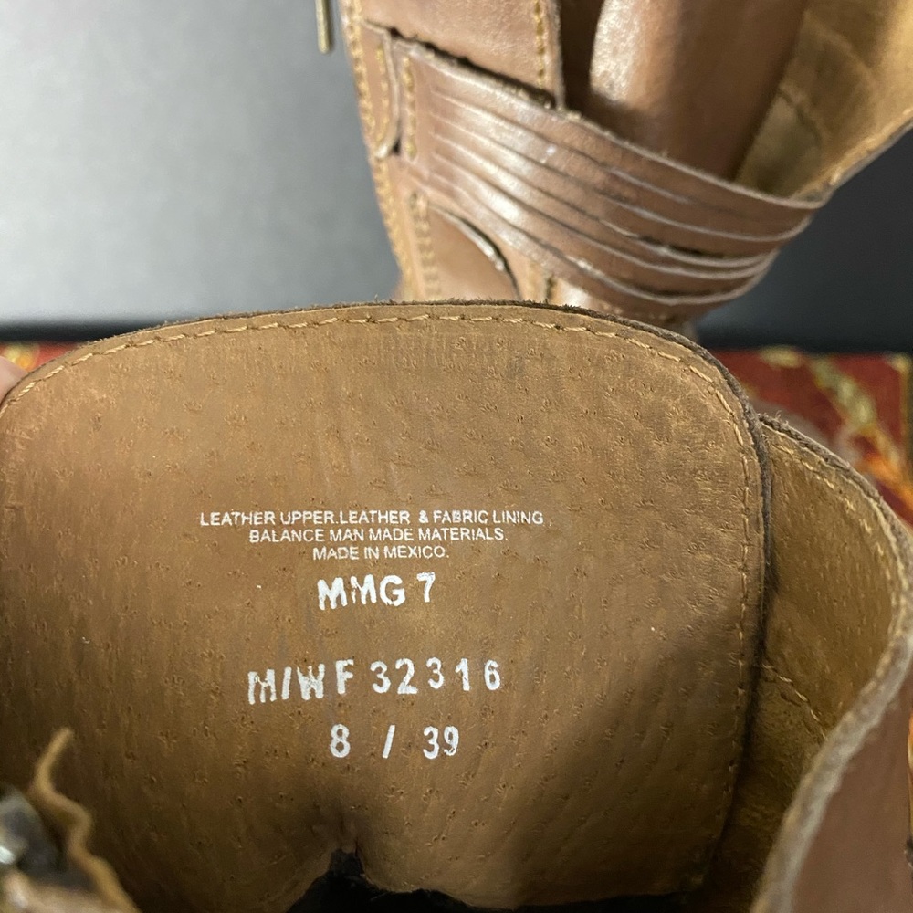 Born lace-up boots - Picture 6 of 7